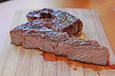 牛扒 牛肉 肉 炙烤 烧烤 烤 一顿饭 好吃 多汁的 新鲜