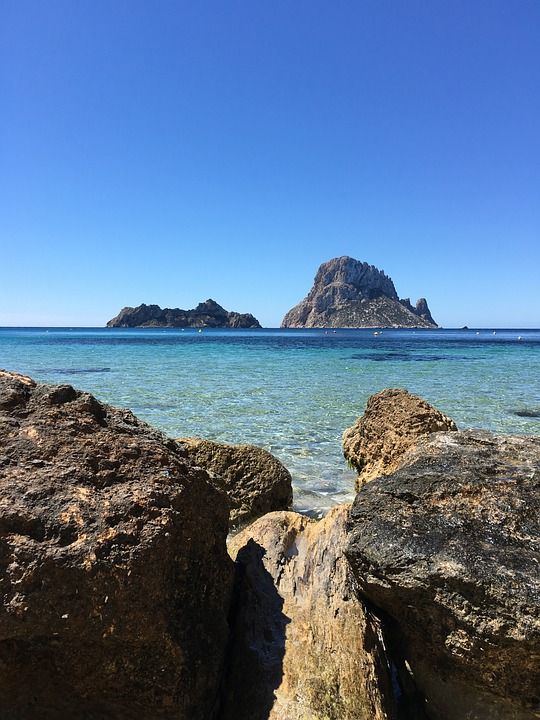 伊维萨岛 西班牙 莫拉岩 旅行 地中海 巴利阿里 海 夏天 自然