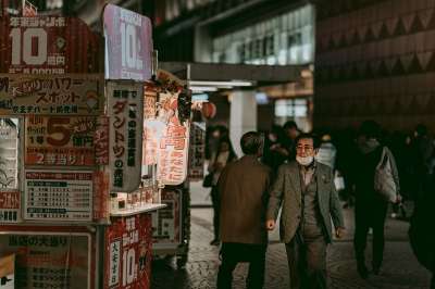 街道 人们 夜晚 新宿 生活 人群 东京 路 城市 建造 氖