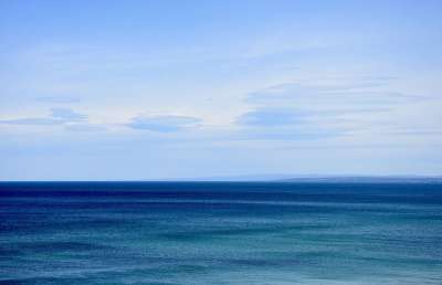 蓝色的 蓝色的大海 海景 平静的水面 海 海洋 水域 成色