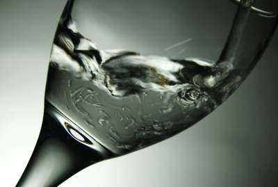 水 玻璃 玻璃 喝了杯 喝 口渴 饮料 鸡尾酒 茶点 绿水