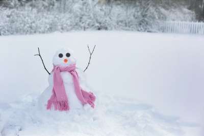 雪女人 雪人 雪 冬天 寒冷的 乐趣 女士 户外 季节 快乐的