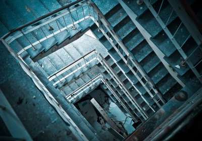 丢失的地方 工厂 老的 已到期 建造 楼梯 楼梯间 栏杆 阶段