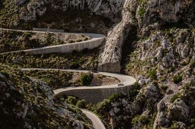 马略卡岛 弯曲的路 山 自然 景观 路 见卡洛布拉 弯曲的路 路