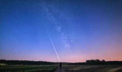 高清壁纸 星空 银河 星星 夜晚 长曝光 Ppt背景 旅行 人