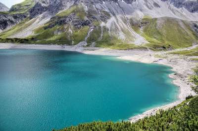 湖 自然 旅行 远足 旅游 阿尔卑斯山 山 目的地 户外 勘探