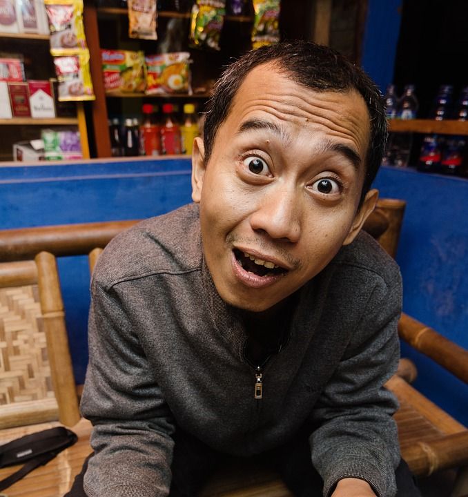 肖像 有趣的 快乐的 男人 表情 家伙 笑 脸 搞笑的表情