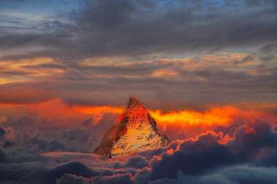 日落 山 云 阳光 首脑 顶峰 天空 景观 幻想