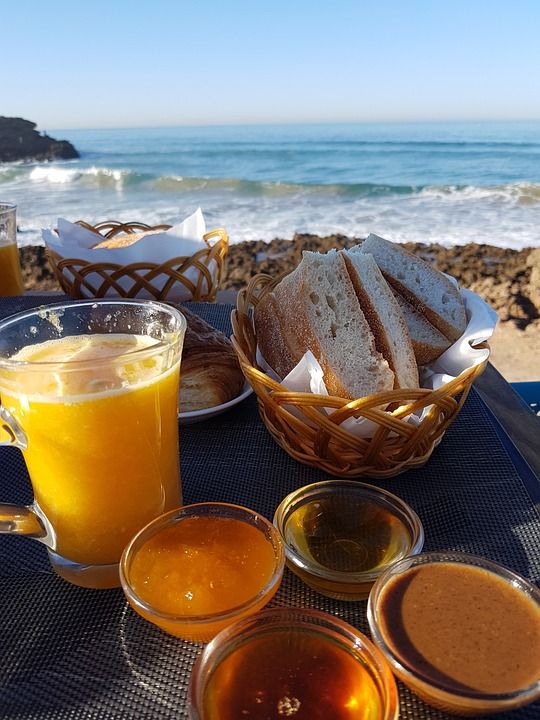 早餐 在前面大海 海洋 海滩 假日 景观 地平线 自然 摩洛哥