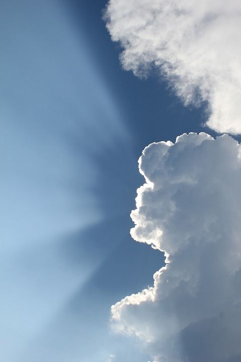 天空 云 太阳光线 积云 多云的 蓝天 阳光 阳光明媚 天