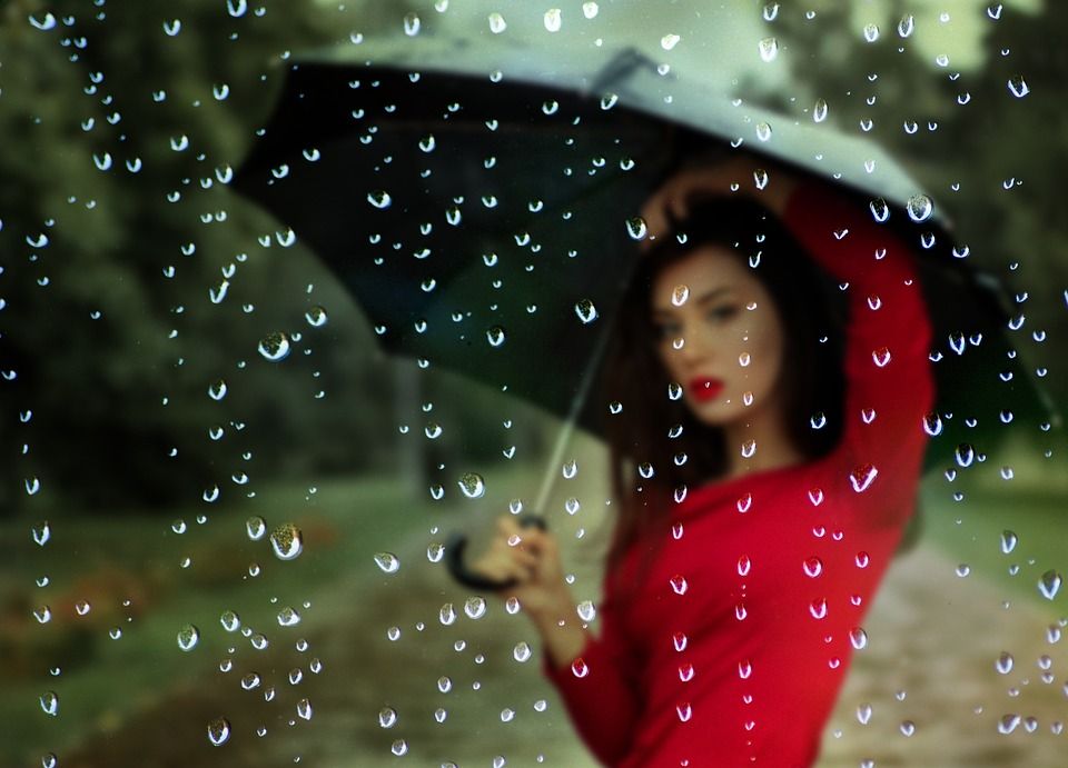 滴, 雨, 雨滴, 窗格, 飞沫, 秋天, 女孩, 雨伞, 玻璃后面