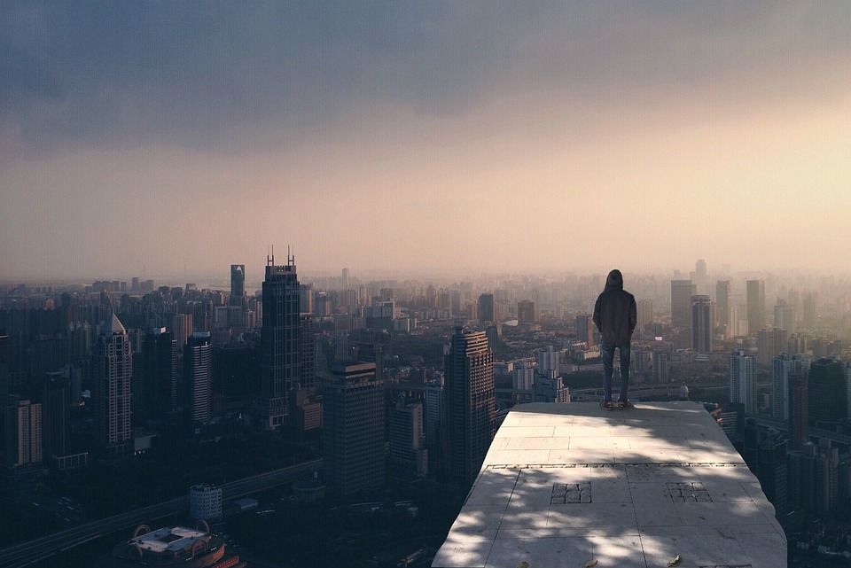 城市, 站着的人, 男孩, 独自的, 家伙, 常设, 男性, 人, 白种人