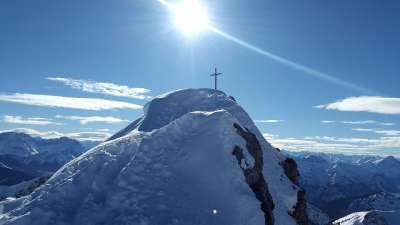 首脑 顶十字架 雪 自然 山 冬天 阿默高阿尔卑斯山 跨顶 太阳