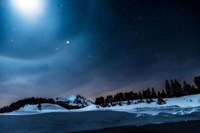 瑞士 Gurnigel 长期接触 星星 山 灯 傍晚的天空 夜空