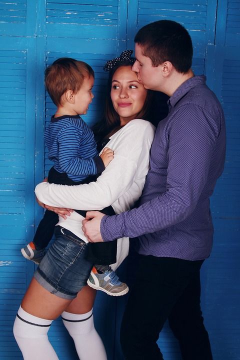 家庭 爱 孩子们 浪漫 情绪 一起 年轻 男子 婴儿 女人