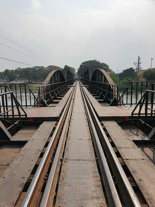 广场 铁 河 桥 路 北碧府 泰国