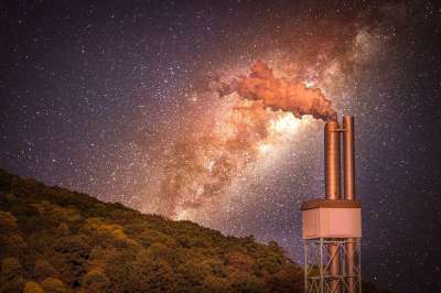 烟囱 行业 夜晚 星空 发光 光 技术 抽烟 工厂 发电厂