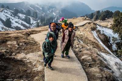 村庄 印度 丘陵 景观 谷 乡村的 喜马拉雅山 山 旅行 亚洲