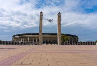 建筑学 柏林奥林匹克体育场 足球城 奥运五环 柏林 故事 历史的