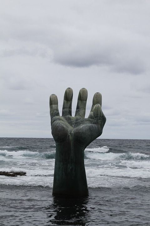 海 手 雕塑 纪念碑 地标 金 平行
