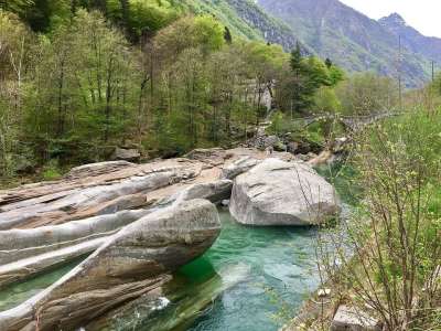 自然 水域 景观 山 流动 巴耶韦尔扎斯卡 瑞士 意大利