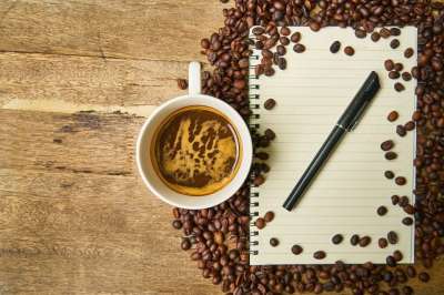 咖啡 笔记本 钢笔 书 杯子 咖啡杯 卡布奇诺 早上好 咖啡因
