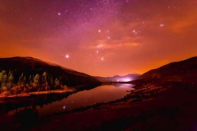 威尔士 英国 大不列颠 湖 水 反思 星星 天空 云 丘陵