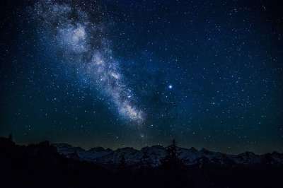夜空 银河 星空 空间 Schwyz 阿尔卑斯山 瑞士