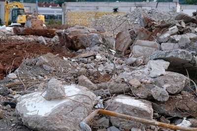建造 建筑废墟 碎片 拆除 工地 销毁 消除 拆卸 撕扯 工作