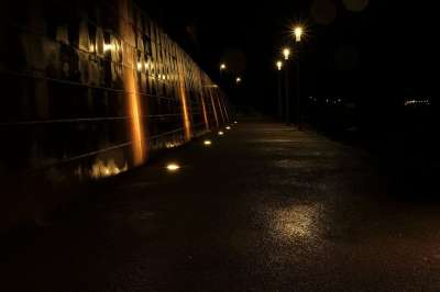 夜晚 黑暗的 黑暗 灯 发光 灯光 情绪 桥 路 小路 雨