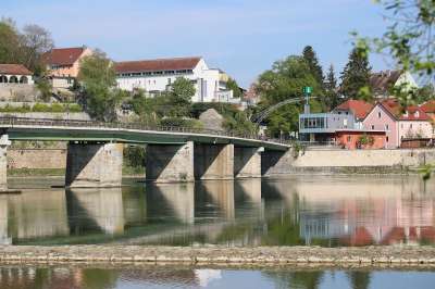 水域 流动 反射 湖 桥 沙丁 客栈 Innbrücke 水