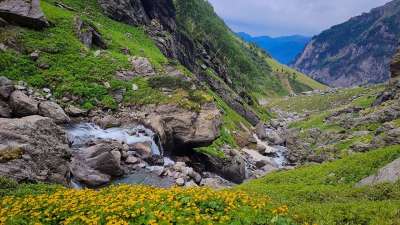 山 河 岩石 森林 徒步旅行 远足 溪 自然 景观