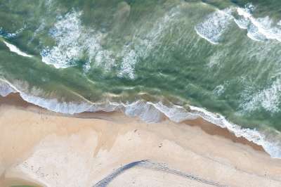 海滩 空气 海浪 看法 空中自然 景观 无人机 旅行 奈海滩