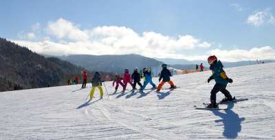 孩子们 滑雪经验教训 行使山 黑森林 滑雪道 儿童山 初学者