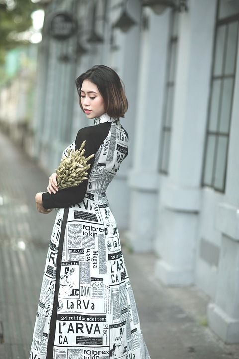 肖像 女孩 女性 年轻 时尚 美丽的女孩 灰色时尚 灰色的美女