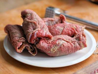 Roulades 牛肉 肉 行家 桌子 食物 木头 美食