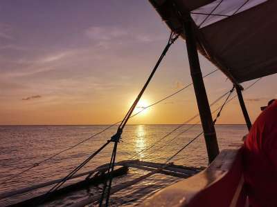 船 天空 大海 海水 落日 黄昏