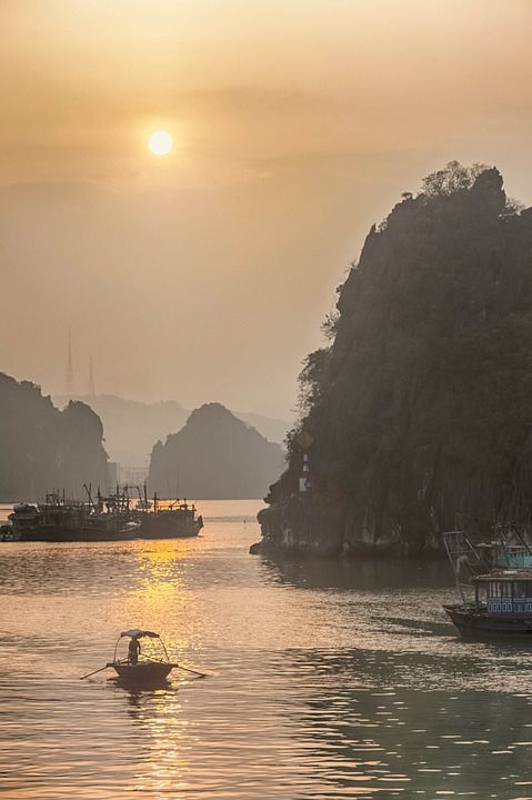 下龙 飞 国家 山 岛 河 海 船 景观 大海 湖 海浪