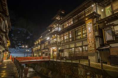 日本 温泉 旅馆 山形 银矿 冬季 光 夜景 建造 老的