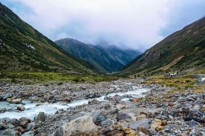 溪 山 自然 景观 高山 岩石 水 谷 山间溪流 石头 秋天