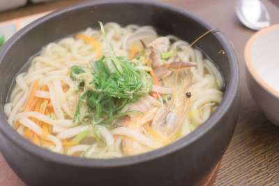 加尔古苏 面条 食物 盘子 美食 面条汤 碗 一顿饭 可口的