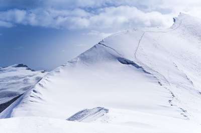山 自然 冬天 户外 季节 雪 采尔马特 瑞士 远足 登山