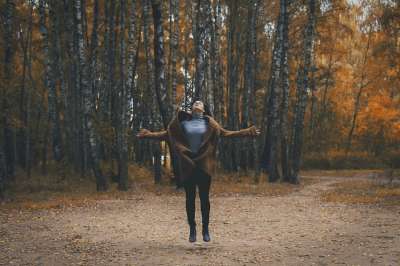 火 秋季 巫师 年轻女子 暮光之城 森林 哥特 巫婆 幻想