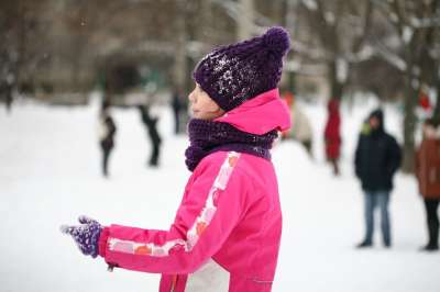 街 孩子们 游戏 雪 戈卡 雪橇 孩子 童年 儿童摄影师