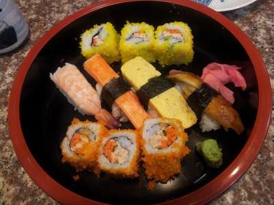 寿司 生的 食物 日本人 一顿饭 美味的 服务 健康 滚 海鲜