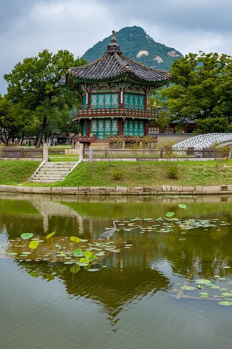 香原亭 池塘 文化遗产 公园 景福宫 汉城 韩国建筑 韩国 宫