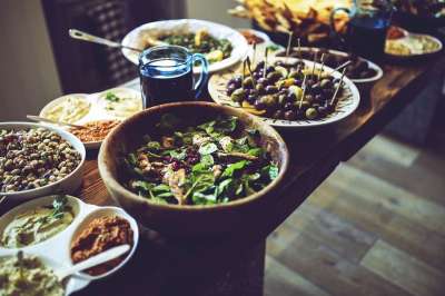 午餐 表 沙拉 合身 菠菜 橄榄 食物 厨房 蔬菜 绿色