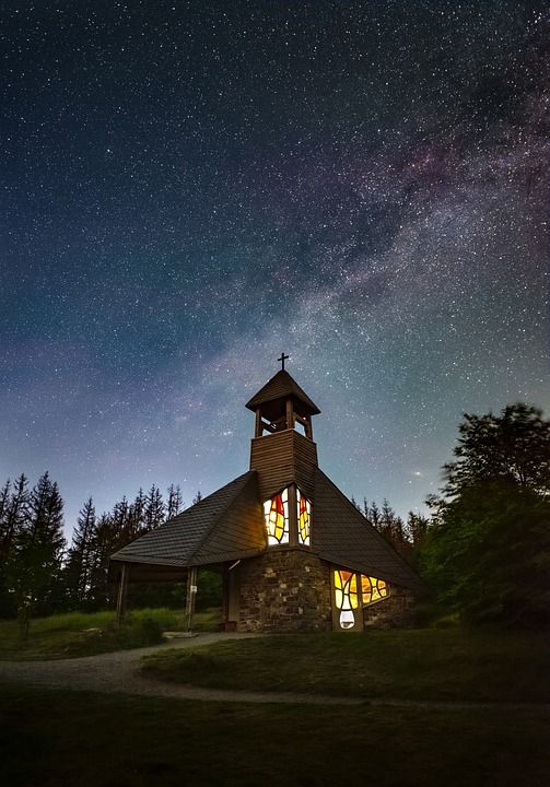 夜晚 星星 教堂 教会 宗教 基督教 上帝 星空 宇宙 银河系