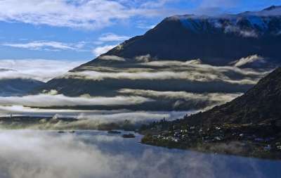 山 薄雾 水 湖 多山 云 景观 自然 天空 新西兰