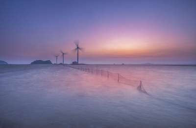 海 风车 日落 海洋 水 风力发电机 风能 岛 自然 天空